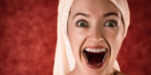 30 ans de tickets, 1 million de livres : cette retraitée britannique vient de toucher le jackpot de sa vie