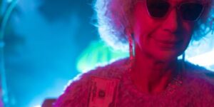 À 86 ans, elle devient millionnaire grâce au conseil d’une caissière