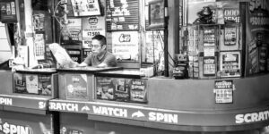 Powerball : un ticket à 500 000 $ au supermarché, pendant que le jackpot flirte avec le milliard