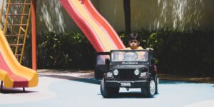 À 6 ans, il gagne un Toyota Fortuner : l’incroyable loterie qui a fait vibrer tout un quartier